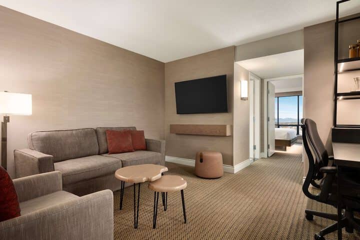 Room 16 of 78