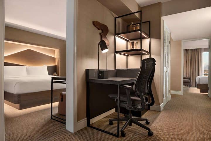 Room 11 of 78